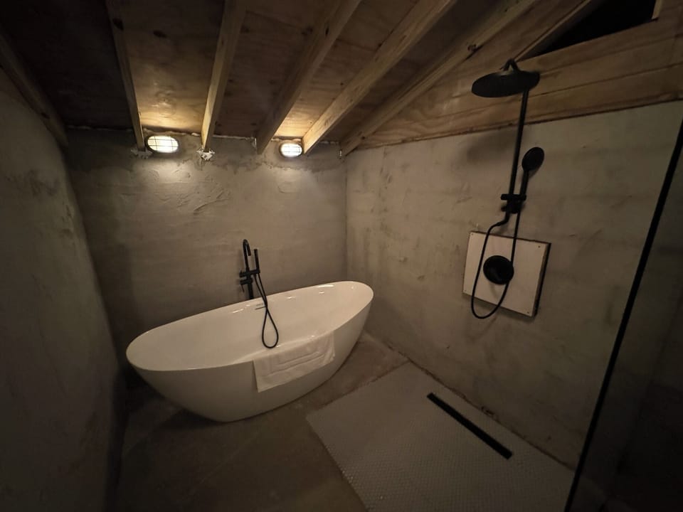 bathtub