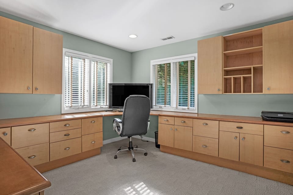 Indoors, Chair, Furniture, Screen, Home Decor