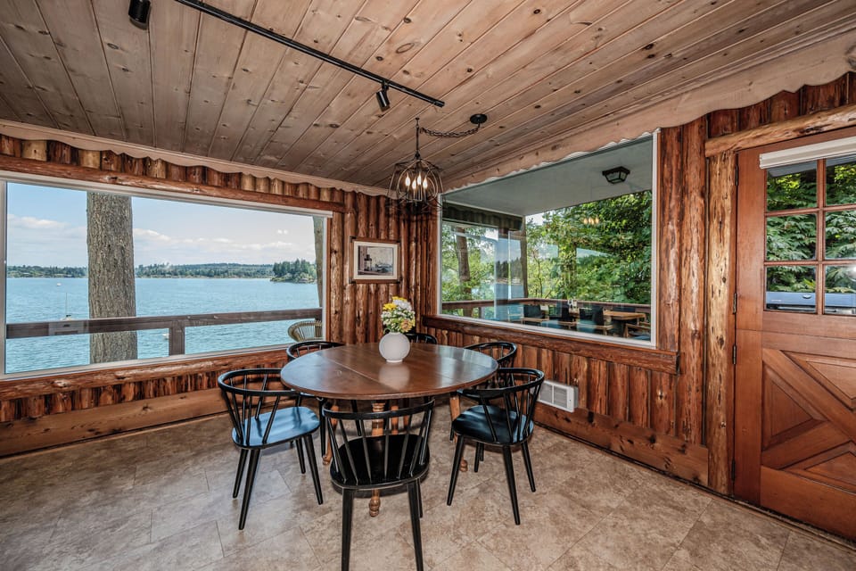 Dining Area | Dishware & Flatware Provided | Main Floor