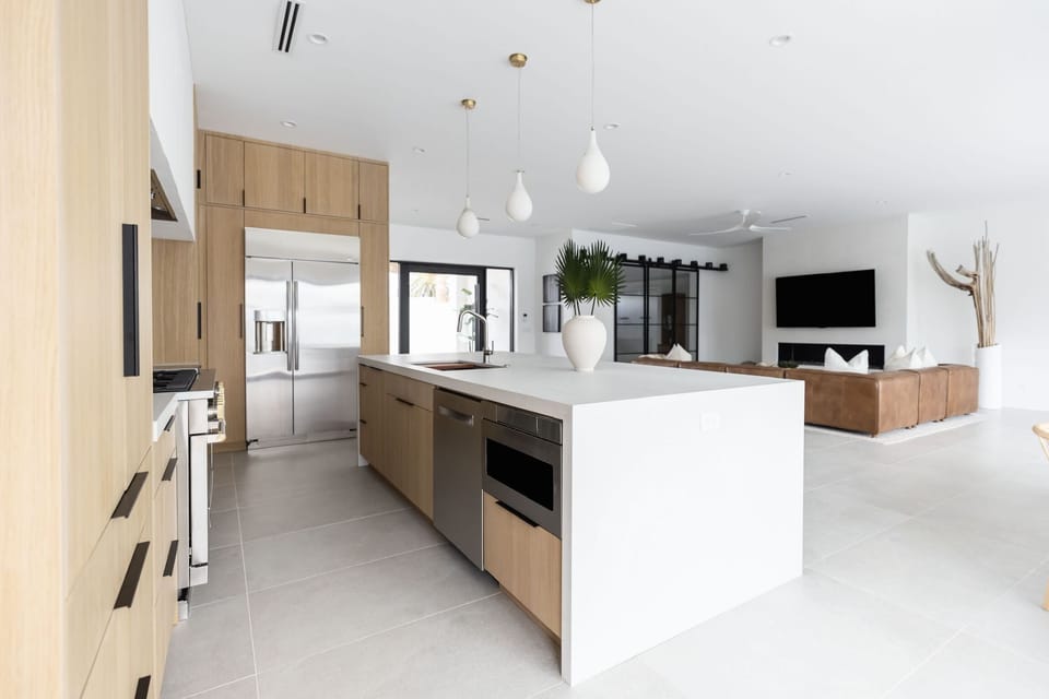 The kitchen is a chef's delight.