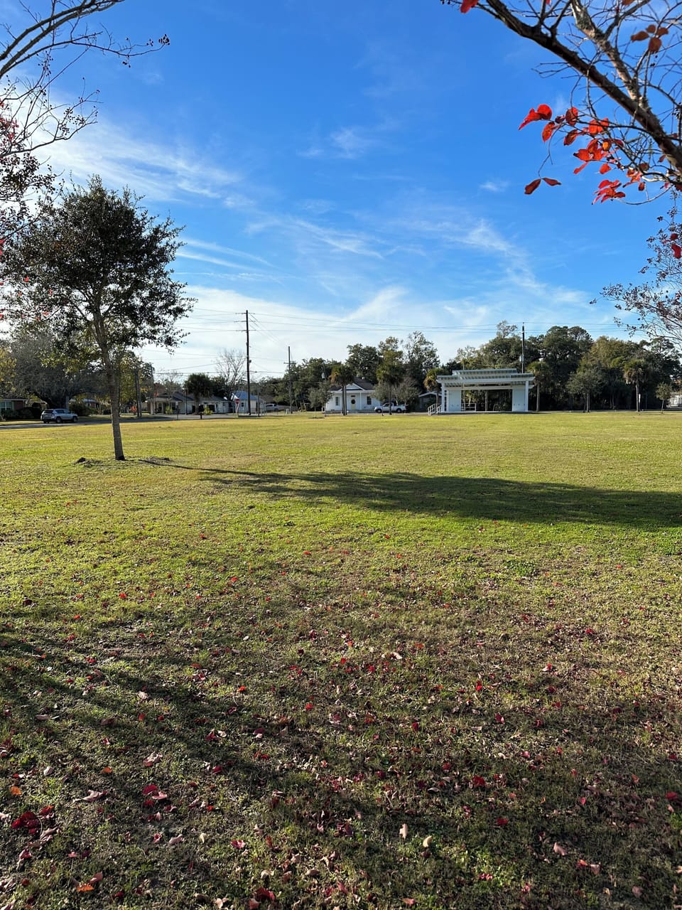Amazing park/pavillion/splash pad/walking trail directly across the street!