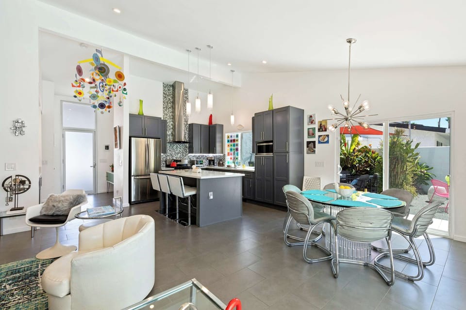 Additional counter seating for three is available at the breakfast bar