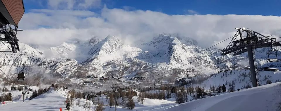 Snow and ski sports