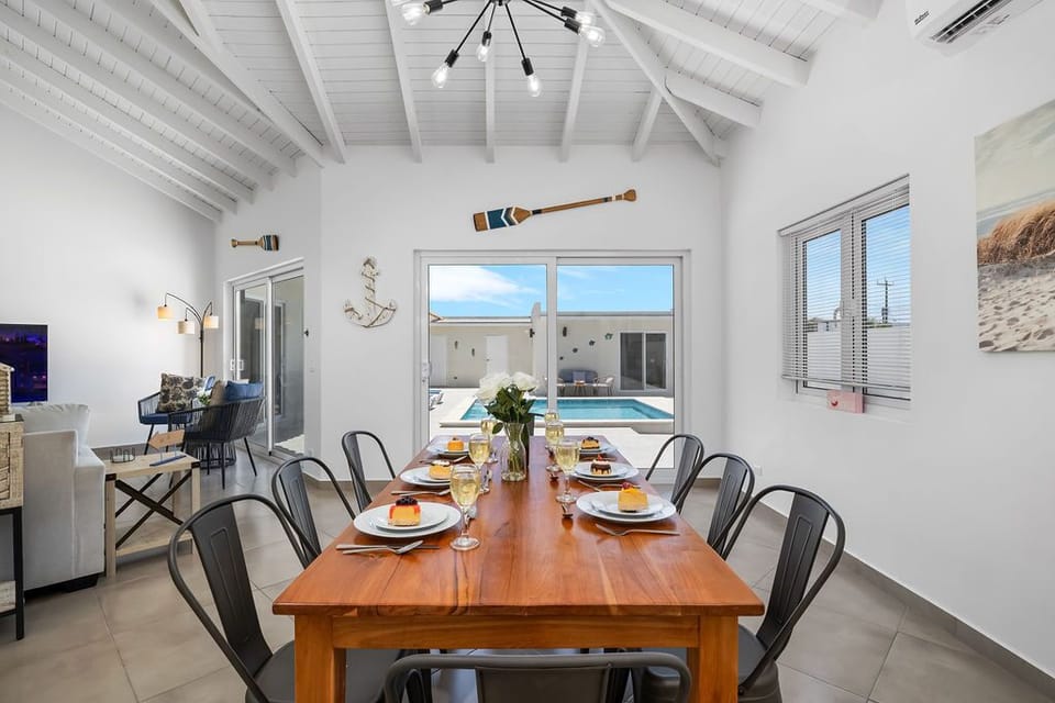 Breathtaking Prvt 4BR Pool Villa  5 Min to Beach (22718)