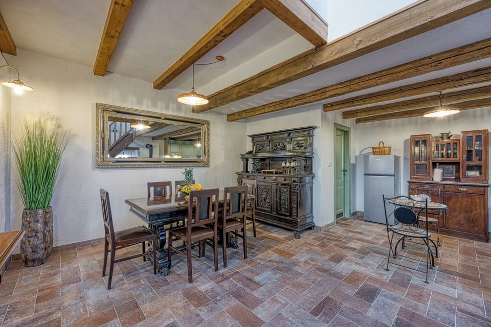 Kitchen and dining area
