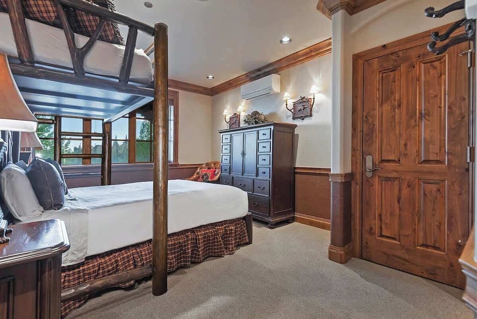 Bunk Suite 4 - Level 2