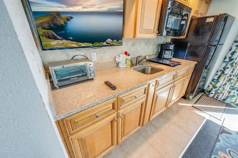 Large Kitchen Area