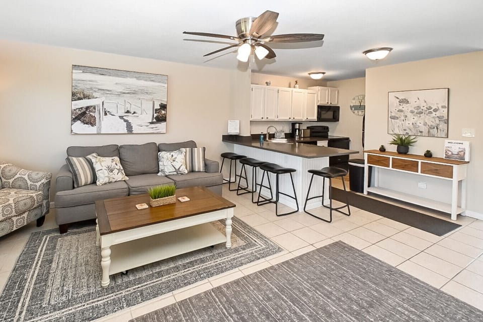 Living Room With Sofa Sleeper