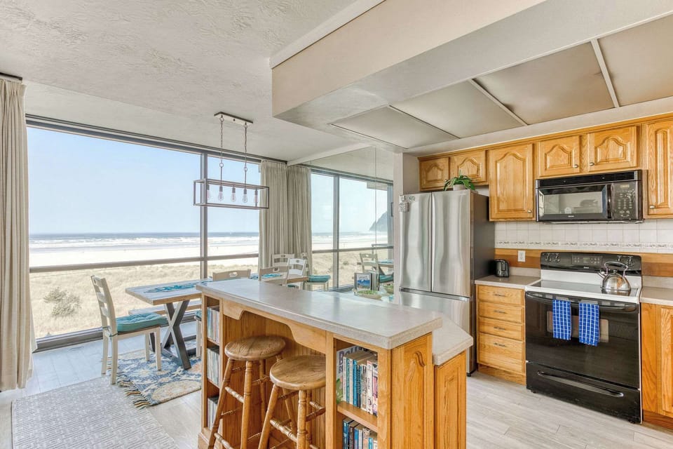 Breathtaking views & room for everyone! Enjoy our open kitchen/dining space with ocean access. 