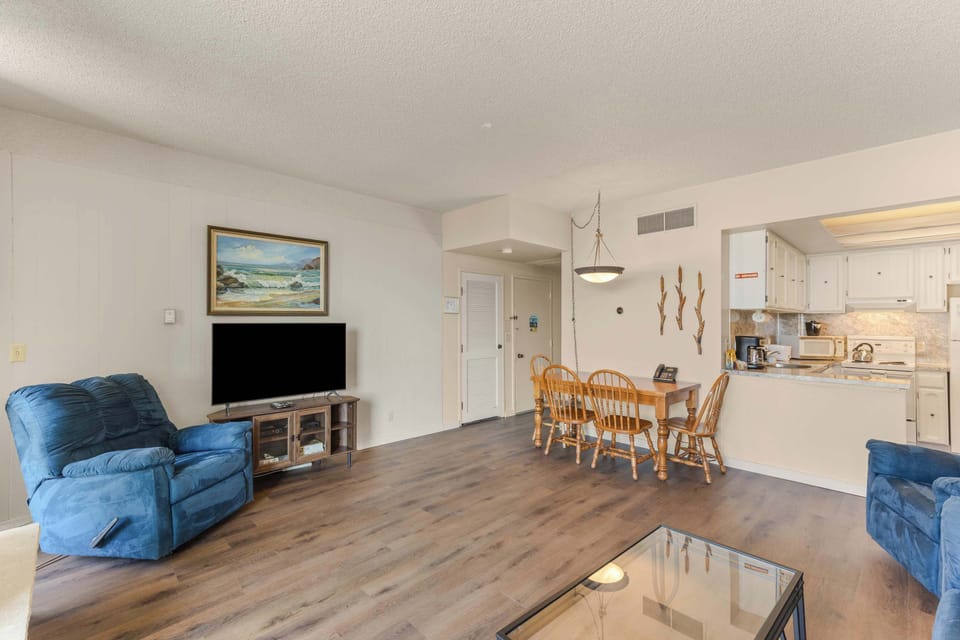 Relax, dine, and reconnect in one welcoming space.