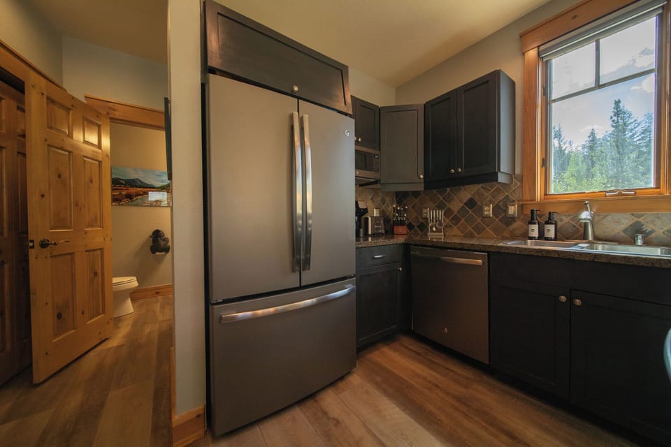 Kitchen updated in 2024