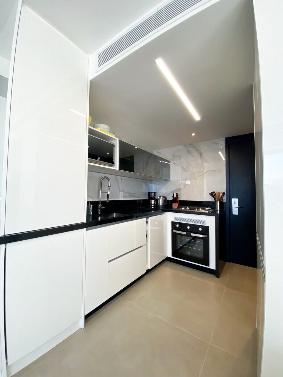 Sampa House kitchen