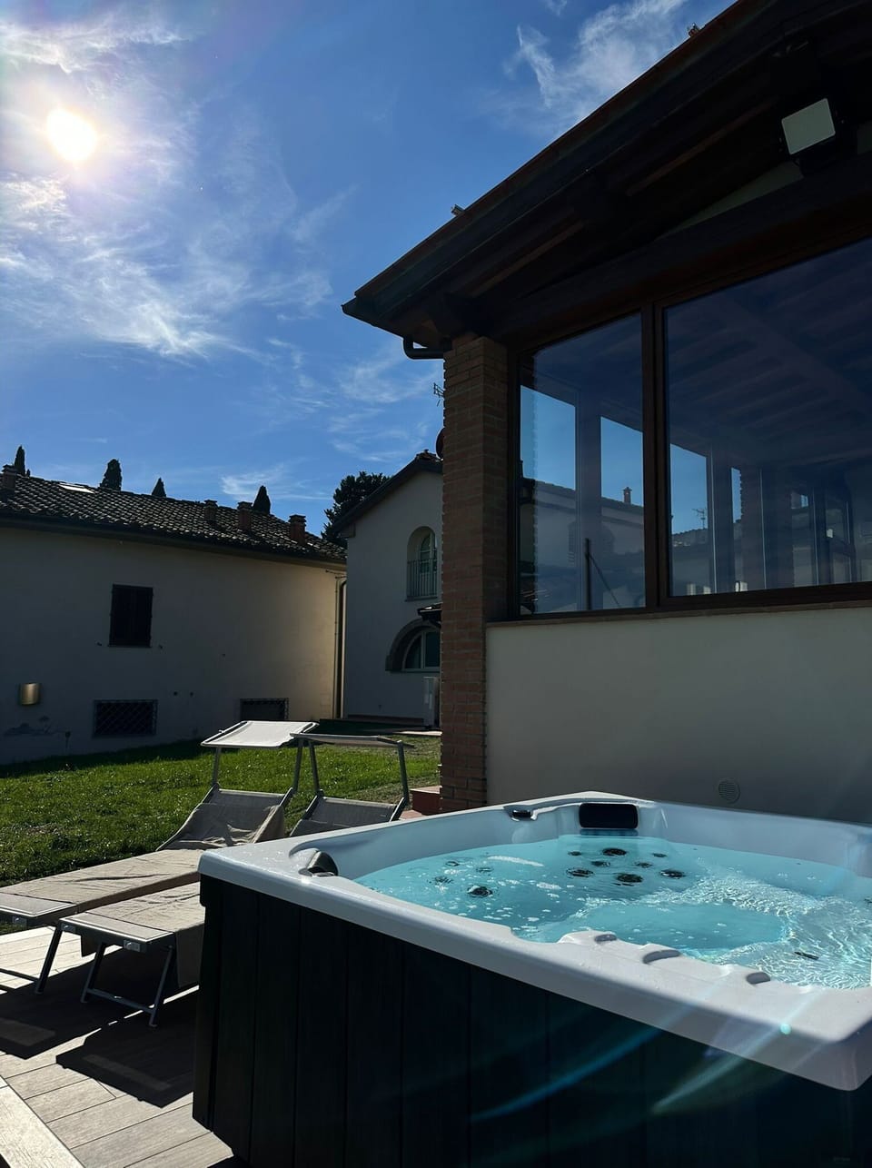 Autumn, Hot Tub, Spring, Summer