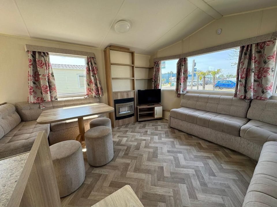 Start planning your perfect 2026 holidays in Skegness. A premier destination for unforgettable trip with your loved ones.