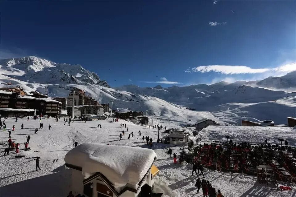 Snow and ski sports