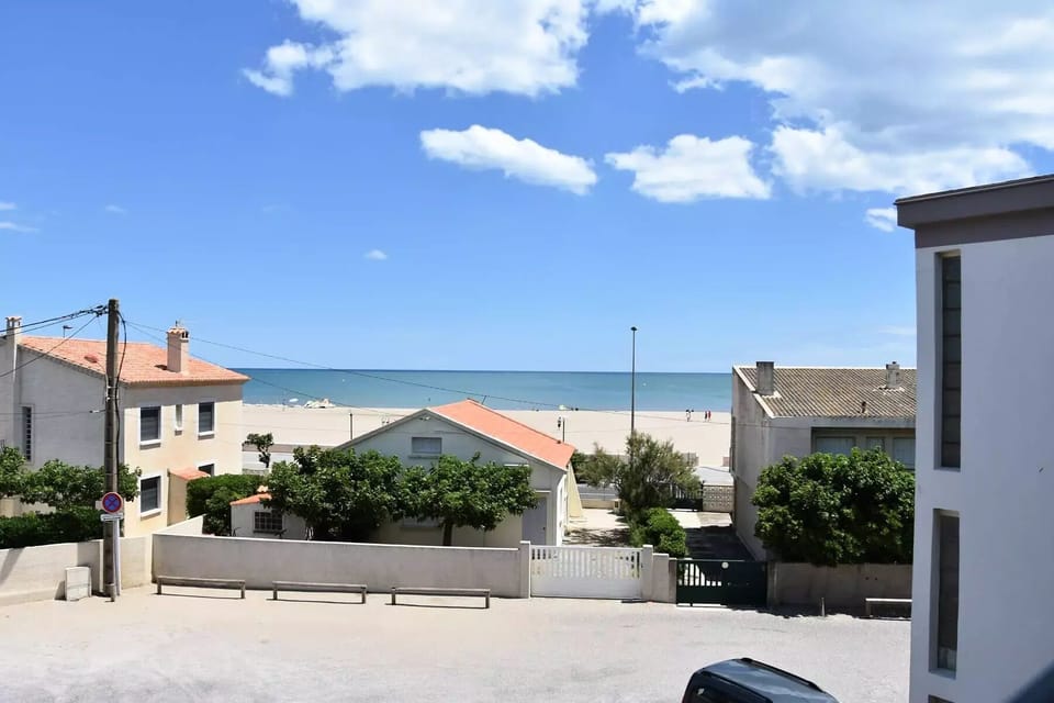 Beach/ocean view