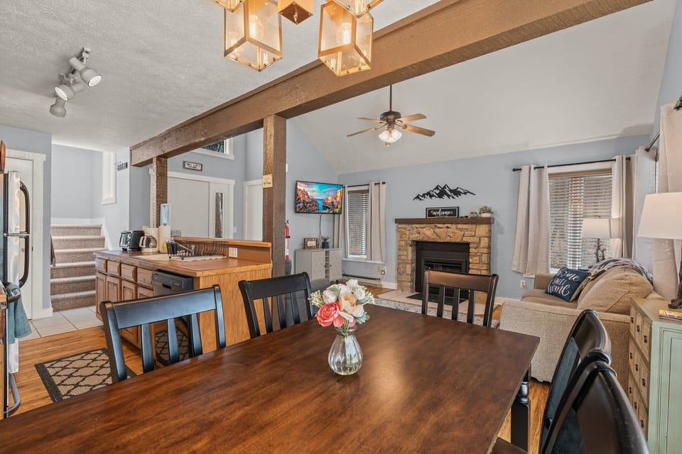 Open floor plan.