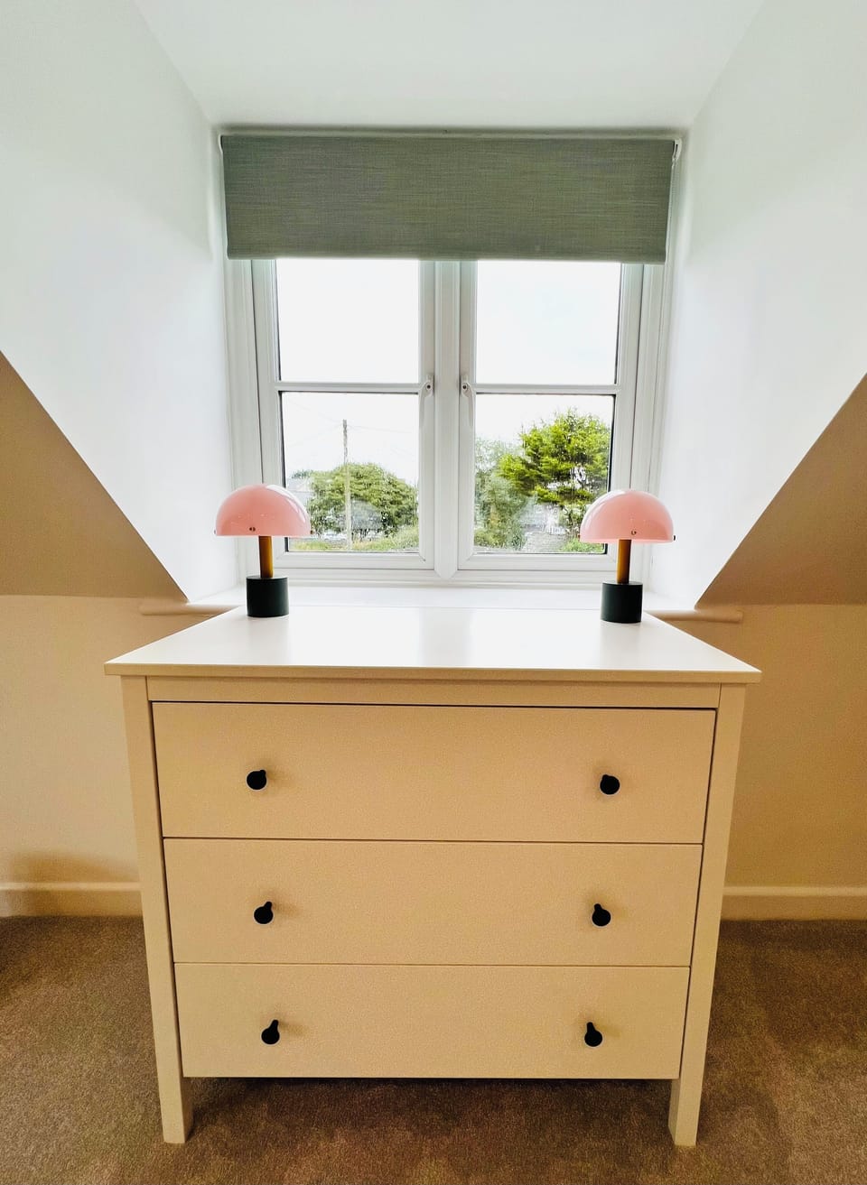 Draws in pink double.