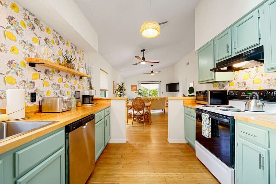 From quick bites to gourmet feasts: Discover the joy of cooking in our well-appointed kitchen