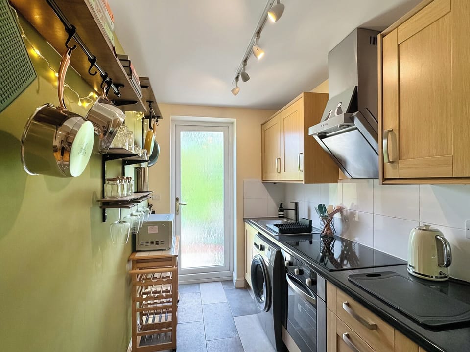 Kitchen | TreeTops Apartment, Bristol
