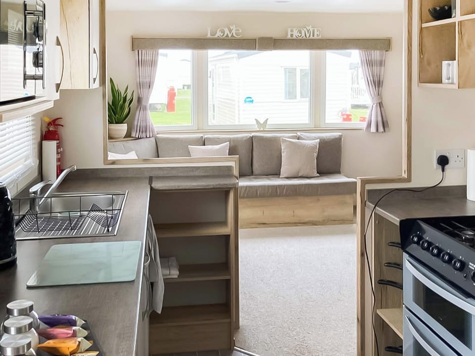 Kitchen | Farne Lodge, Berwick-Upon-Tweed