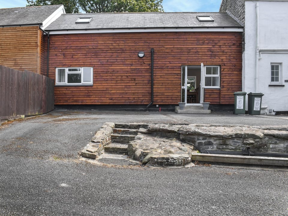 Exterior | Cottage 1 - Pengarreg Farm, Llanilar, near Aberystwyth