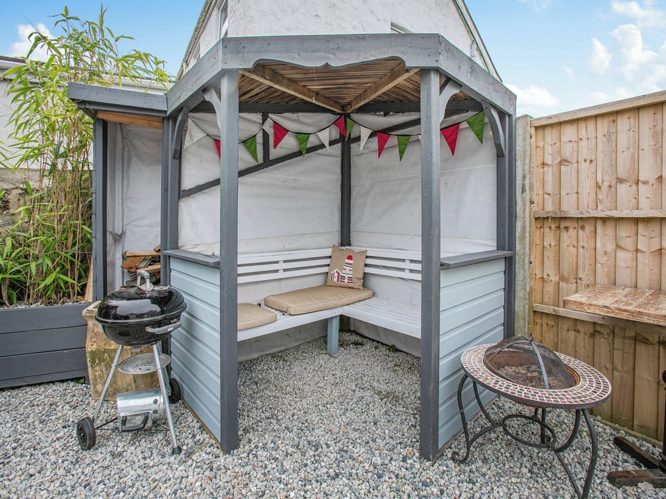 Outdoor | Lanner Moon, Lanner