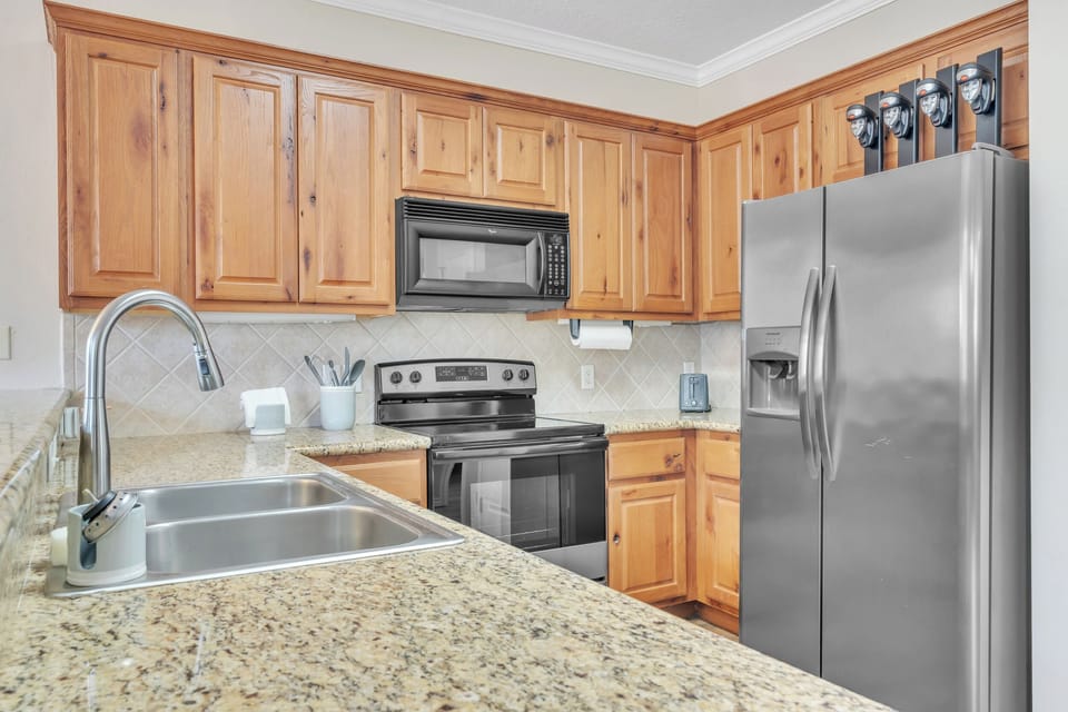 Full Kitchen