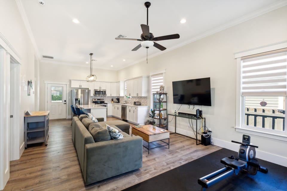 Furniture, Indoors, Living Room, Screen, Ceiling Fan