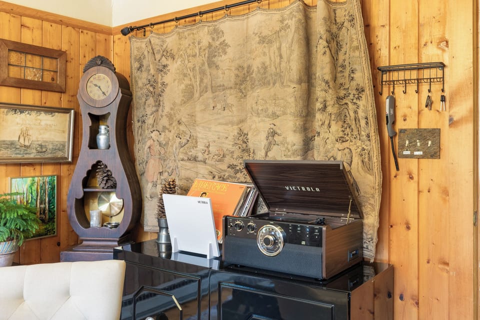 Record player with music available to all guests of TreeTops Cabin! 