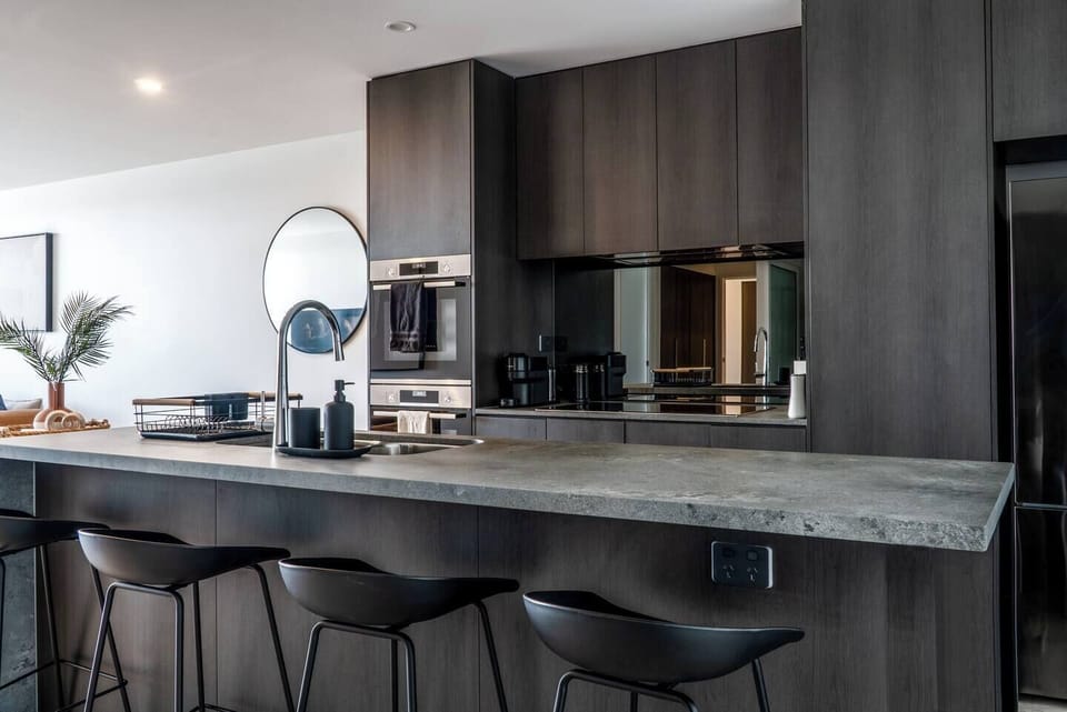 Our fully equipped kitchen features high-quality appliances and supplies, allowing you to create delicious meals to share with your family and friends.





