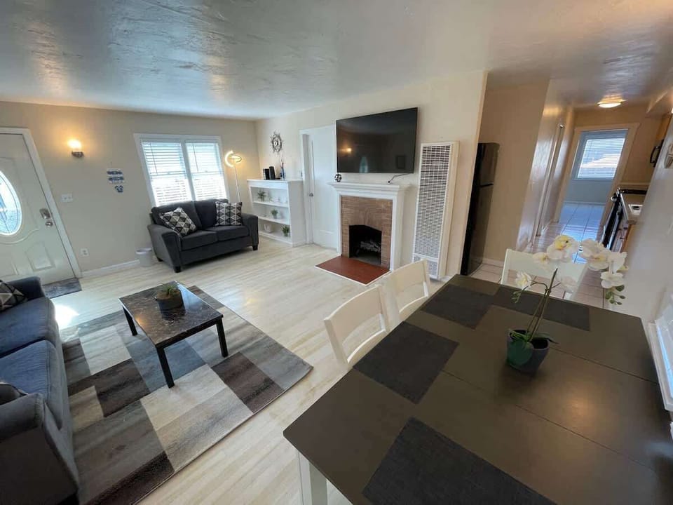 Living room / Dining Room