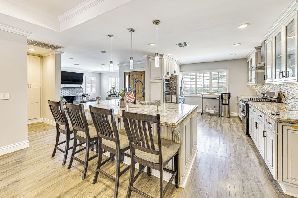 Kitchen | Cooking Basics | Pod Coffee Maker | Blender | Toaster