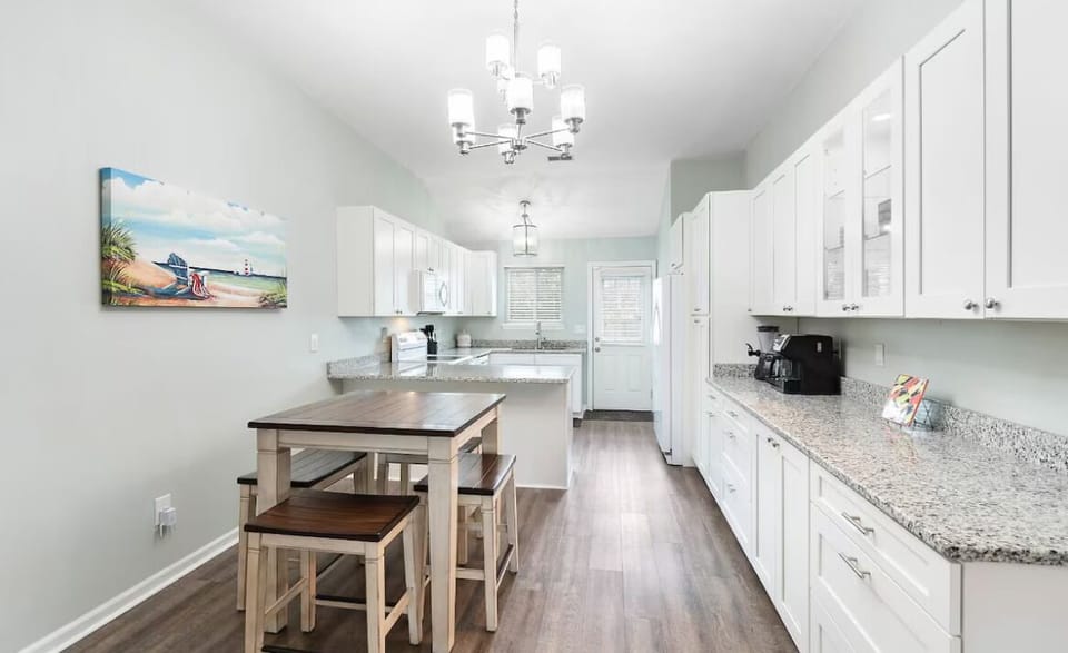 Kitchen table