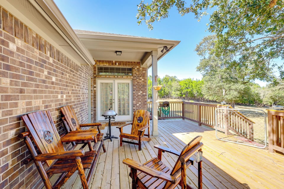 Furnished Deck