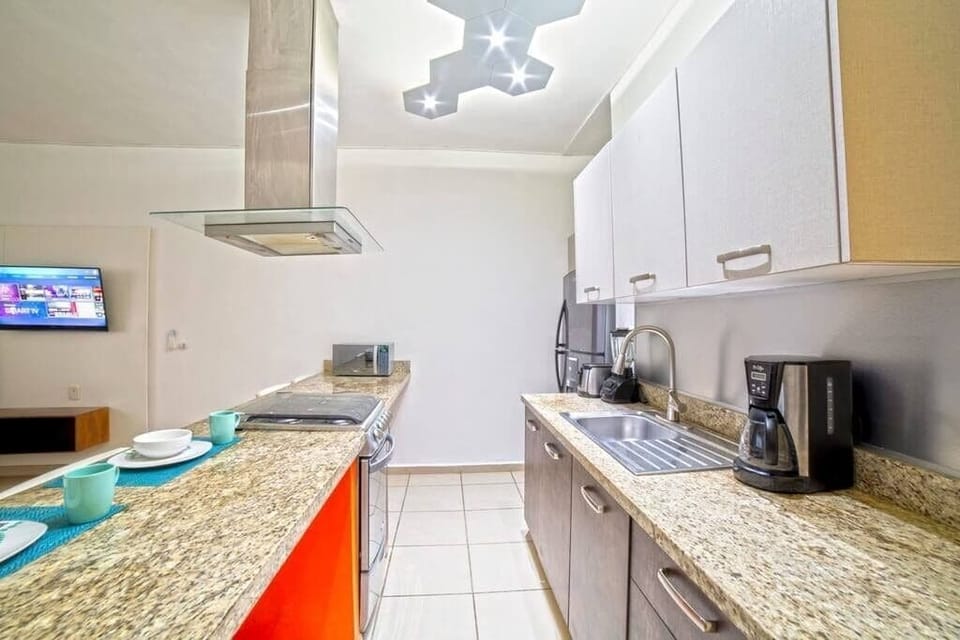 Prepara café, snacks y todo lo que se te antoje / Make coffee, snacks and anything you want!