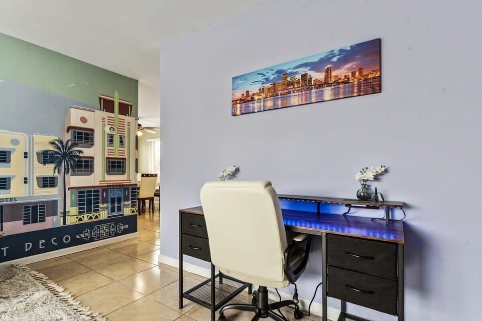 Enjoy our Deerfield Beach home which also allows you to catch up on work with this well lit work space! 