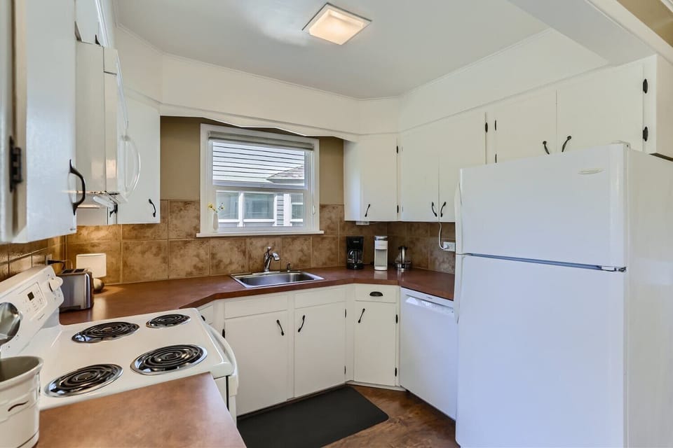 Fully-equipped Kitchen