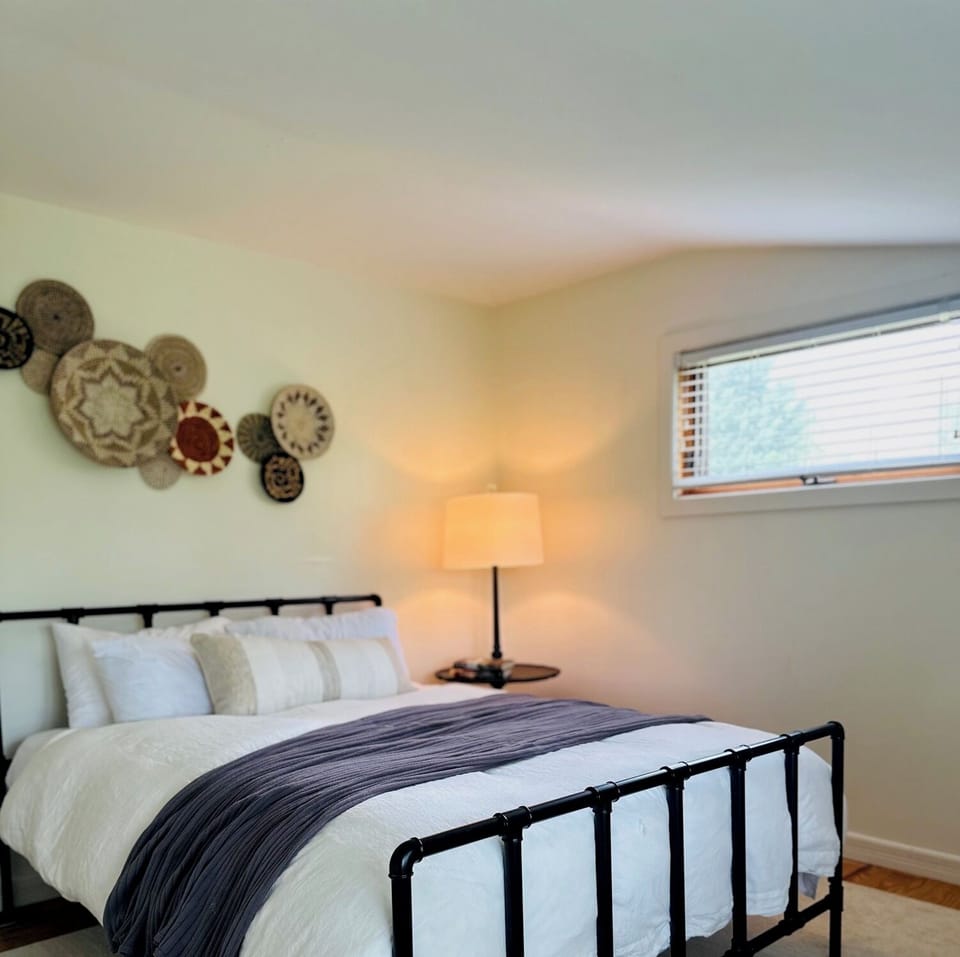 Queen size bed on the main floor