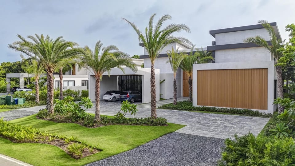 Hacienda B14 - Stylish Modern Golf View Villa (4537)