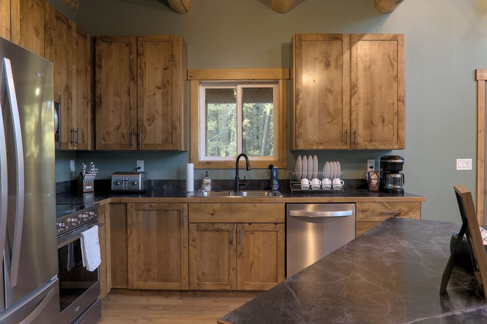Fully equip kitchen. 