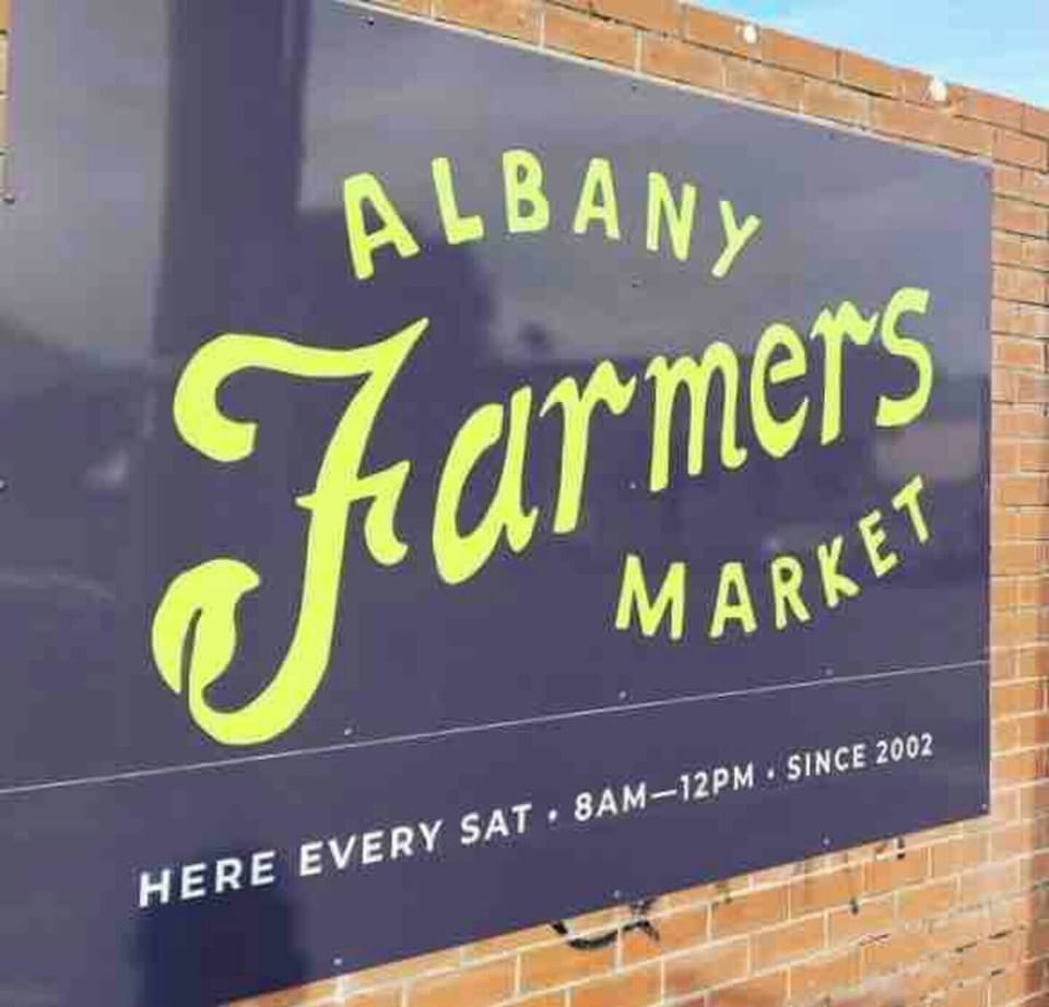 Albany Farmers market with local fresh produce on every Saturday on Collie street from 8am - 12pm