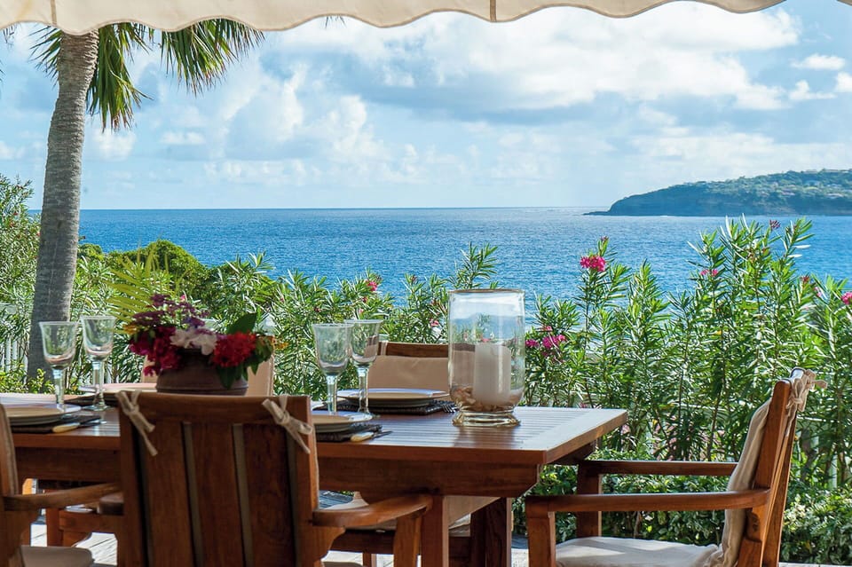 Fully equipped kitchen, electric oven, gas stove, dishwasher, fridge and freezer, ice machine, microwave, toaster, filter coffee maker, and espresso coffee machine, blender. Outdoor dining rectangular table on the covered terrace. Another dining table is 