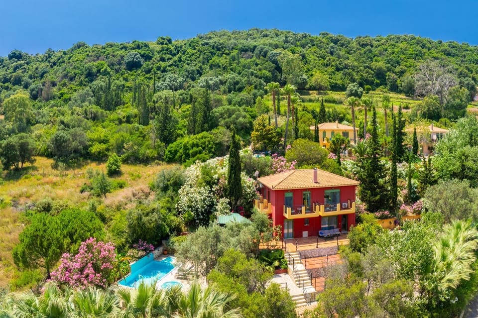 Beautiful villa with private pool and terrace