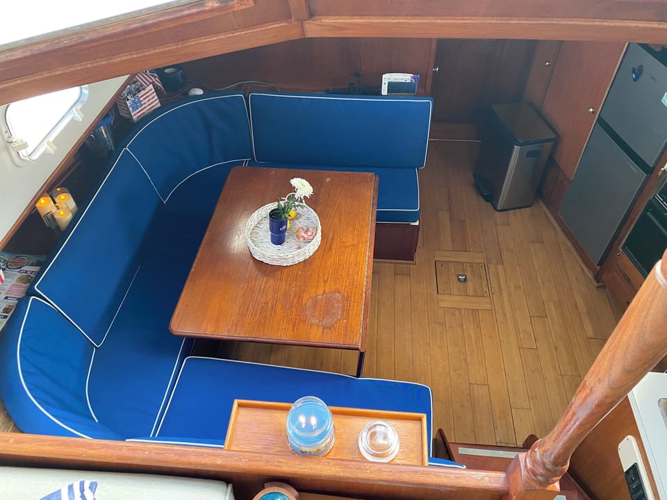 Galley seating looking down from the main salon