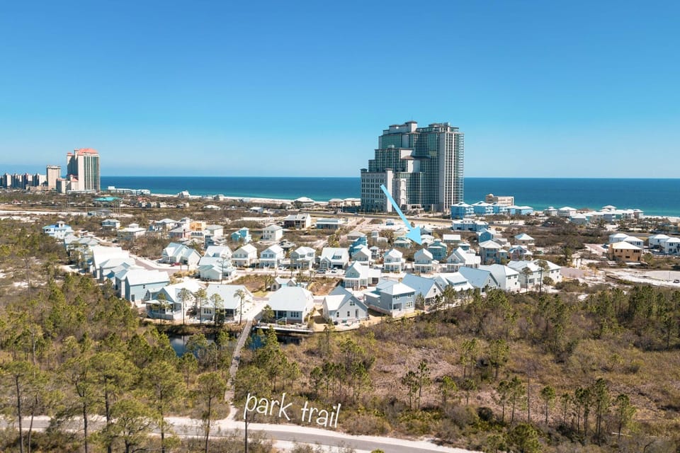 Best of both worlds with easy access to the beach and Gulf State Park trails!