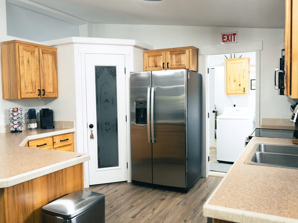Kitchen (2)
