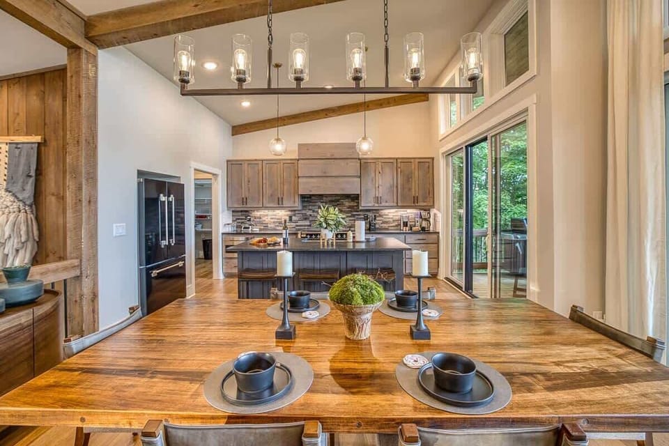 Gourmet kitchen and dining!
