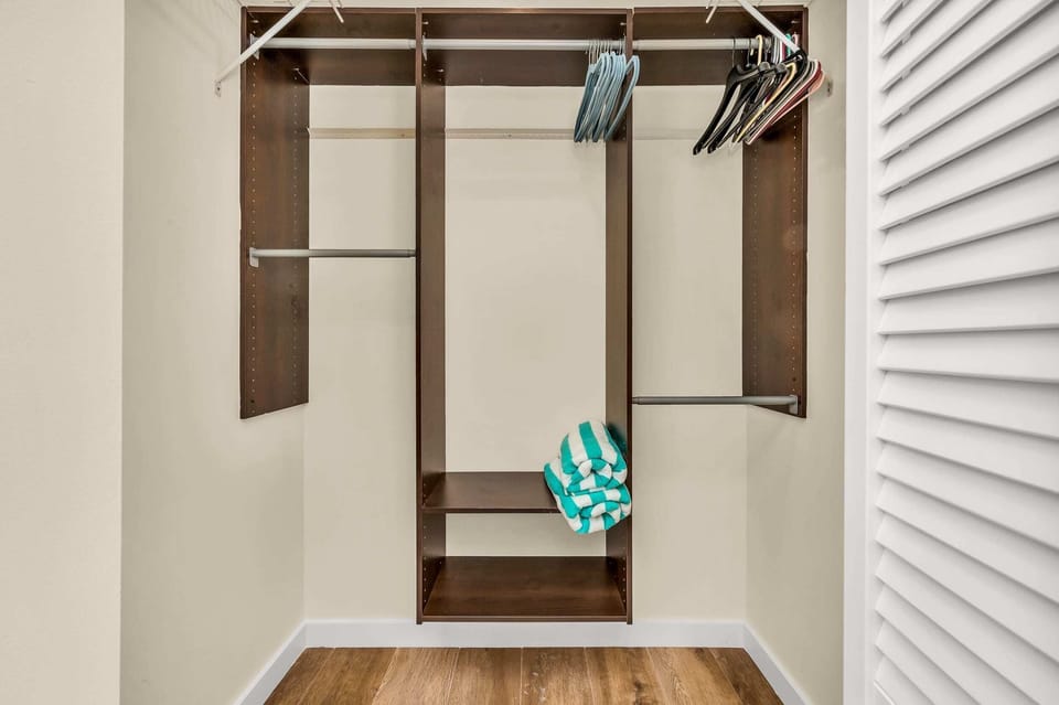 Walk in closet