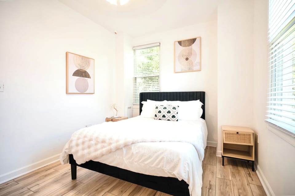 Queen sized bed
